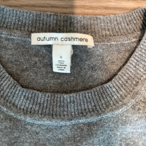 Autumn Cashmere Gray Tie Front 100% Cashmere Sweater Women’s size Small - Picture 5 of 7